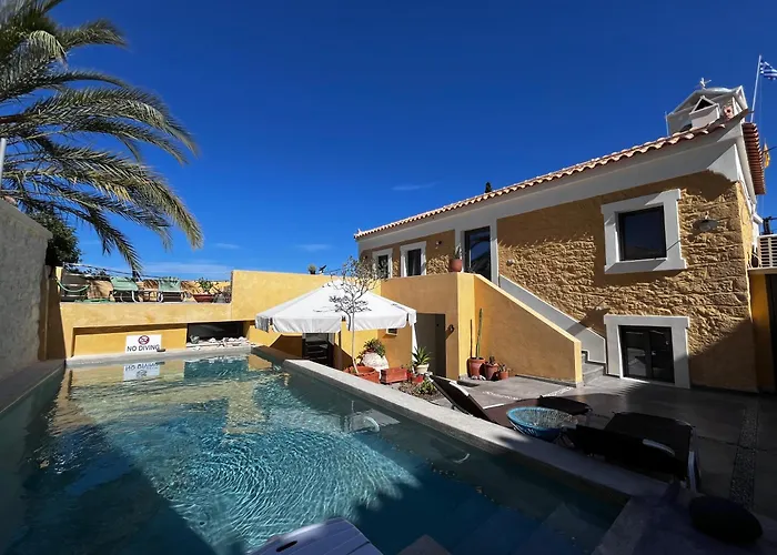 Semesterbostad The Bellhouse Kranidi